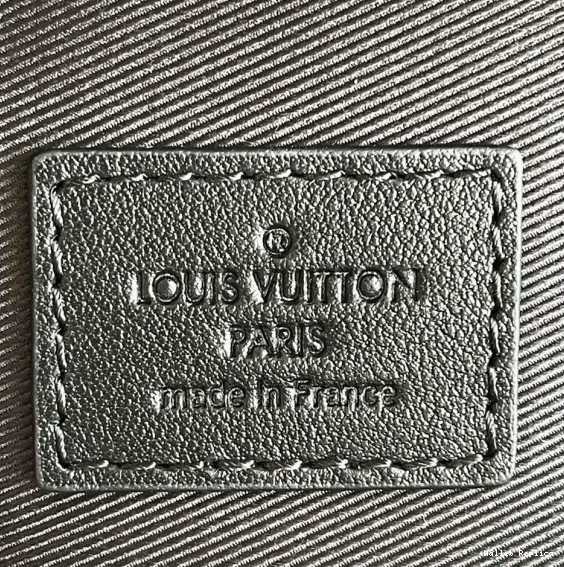 Affordable VUITTON LOCK MESSENGER S LOUIS 0804
